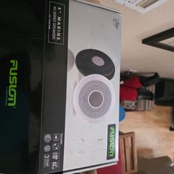 Fusion 3 in black speaker covers