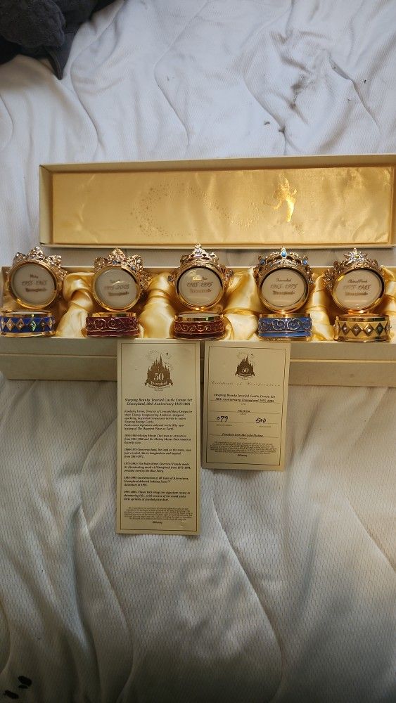 Disney Snow White Castle Crown Set 50yr Anniversary