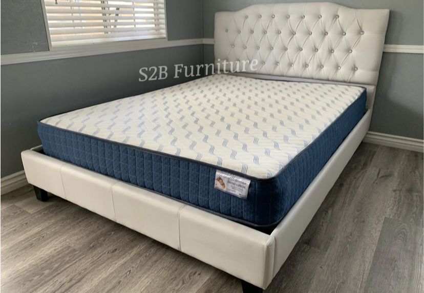 Queen White Crystal Button Bed With Ortho Matres!