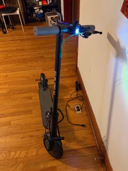 Foldable Electric Scooter SDJIN YING S1 with Charger – Great Condition