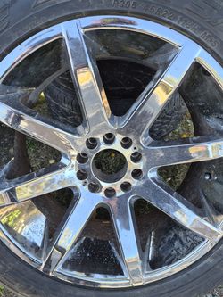 Universal Rims With Tires