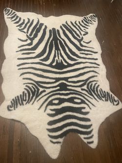 FAUX RUG