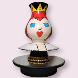Alice In Wonderland "Queen Of Hearts" Flower Vase