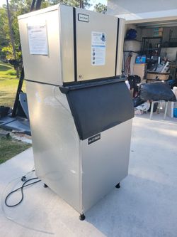 Commercial Ice Machine