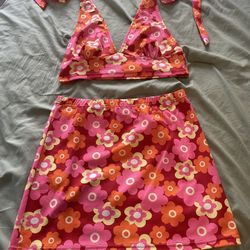 SHEIN Matching Set Skirt And Halter Top 