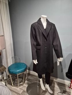 NINE  WEST  ,Mid length  black coat SIZE XXL