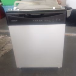 Frigidaire Dishwasher 