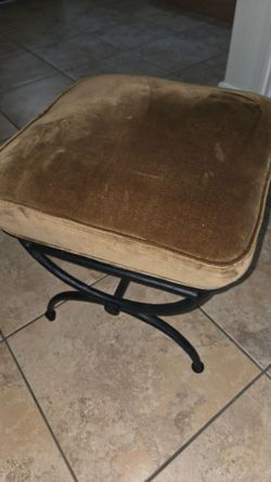 Studio Mcgee ottoman