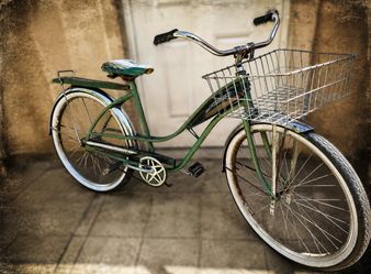 Vintage Cruiser Bicycle  26 obo