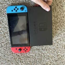 Nintendo Switch 