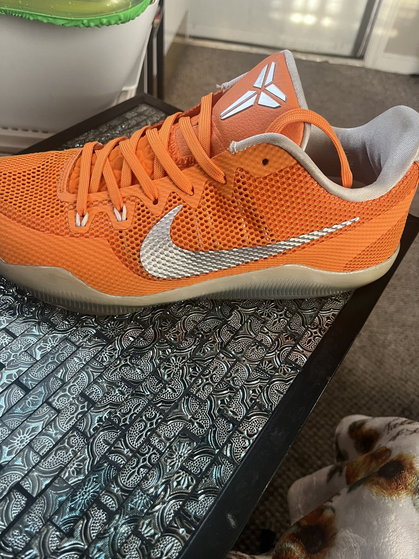 Kobe 11tb Promo Orange Rare