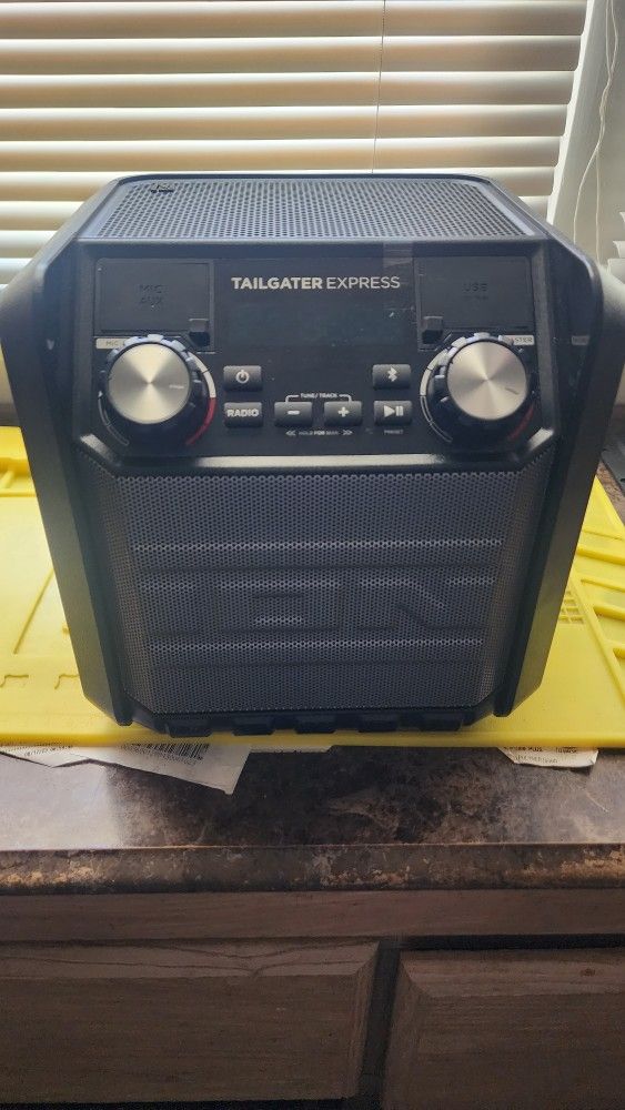 Ion Speaker Tailgater Express