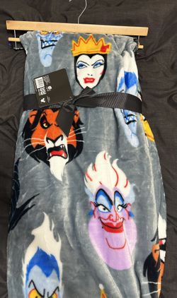 Viral Disney Villain Blanket