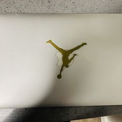 Silver MacBook Air (2015, Intel) 11"  • 128 GB • RAM 4GB •