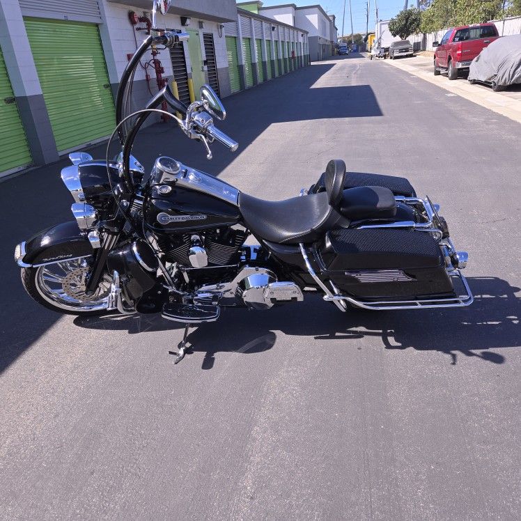 2006 Harley davidson Road king's special edition