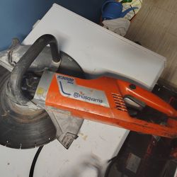 K3000 HUSKAVANA Concrete Saw