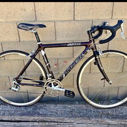 Road Bike - Trek 5500 OCLV Carbon 120 