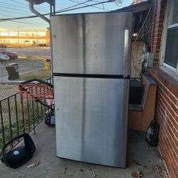 GE refrigerator