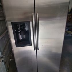 Refrigerator Ice&Water Stainless