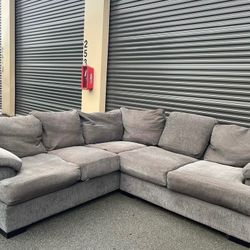 Sectional Couch 