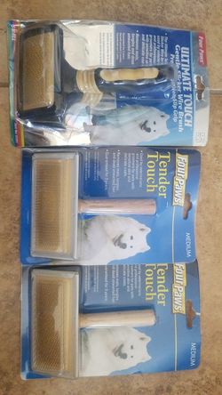 Four paws medium brush