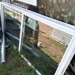 Milgard window 89 1/2”x 45 1/2”