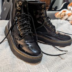 Doc Martens Boots