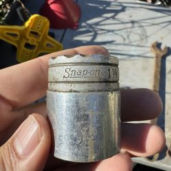 Snap-on SW361 1/2 Flank Drive 1-1/8" 12 Pt. Socket 1952