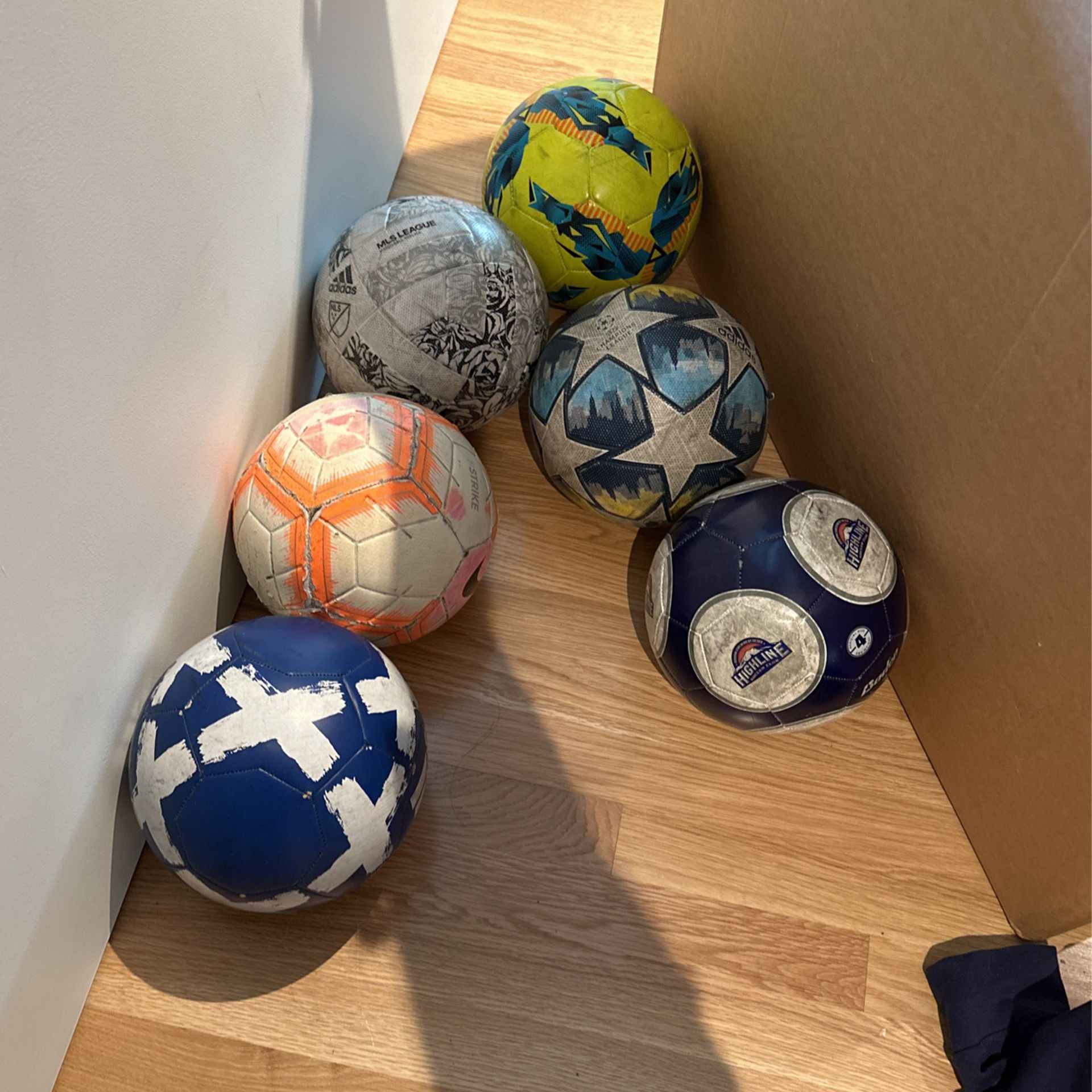 Size 4 Soccer Balls!