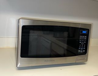 Stainless steel Microwave 0.9 cubic feet
