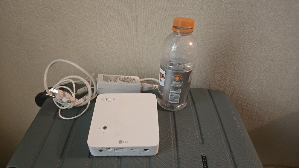 LG Projector