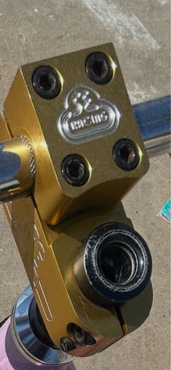 Se gold stem