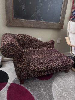 Small leopard chair