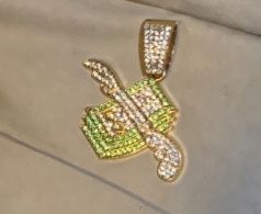 GOLD Chain Pendant 
