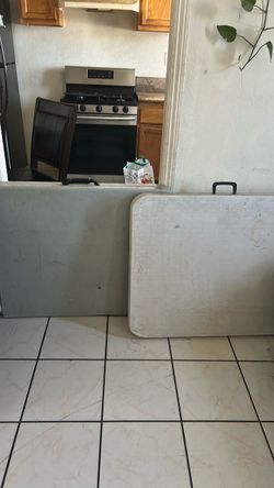 2 Tables