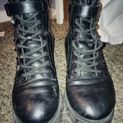 Womens Black Guess Boots