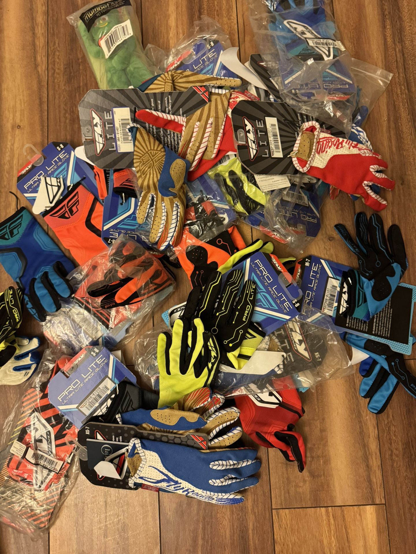 Assorted Motorcycle, Atv Dirt bikes Etc. Gloves