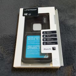 iPhone XS Lifeproof case