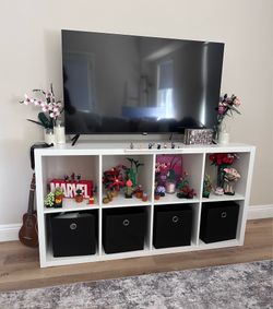 Ikea Kallax - White Cube Organizer