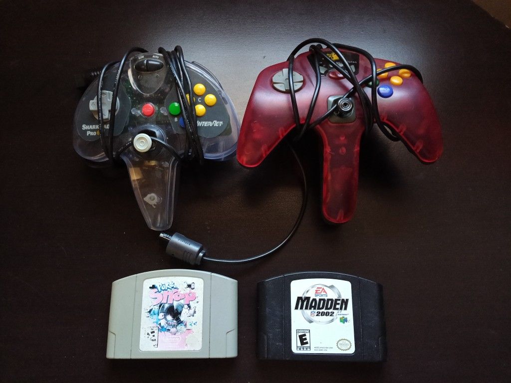 2 Ninendo 64 N64 Controllers Interjet Sharkpad Pro Madcatz