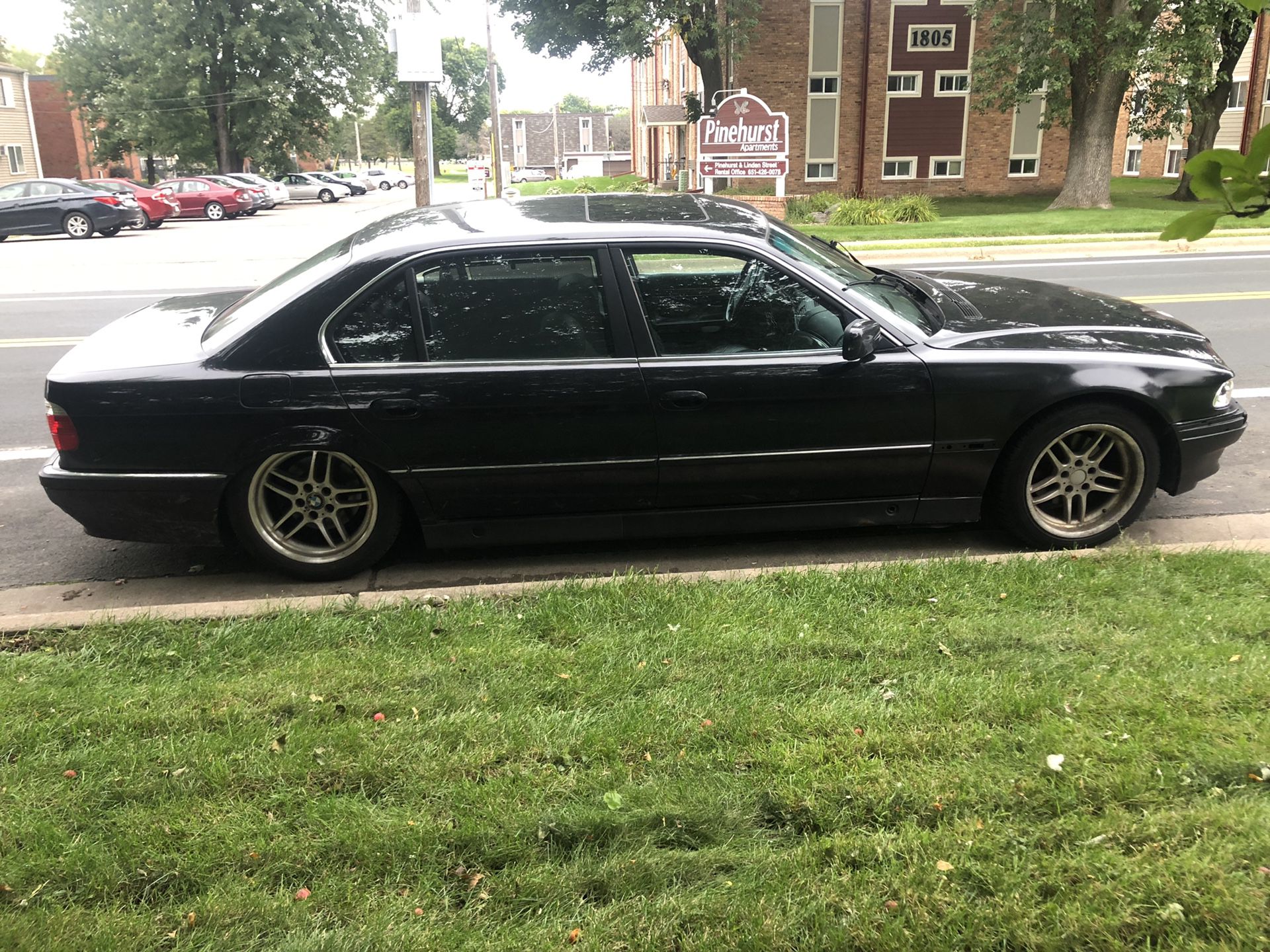 97 bmw 740il for sale for parts or buy the whole thing for 1000 or best offer