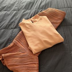 There Is Two Pieces A Skirt And Blouse Both In Size L Both For $25 Total 