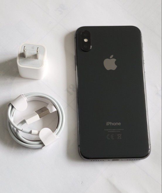 iPhone.. X  , 256GB  , Únlocked  for all Company Carrier ,  Excellent Condition