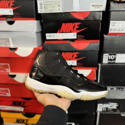 Jordan Jubilee 11s size 9.5 USED