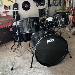 PDP COMPLETE DRUM SET 