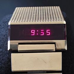 VTG 1976 Bulova Computron N6 Red LED Digital Drivers Gold Tone Watch WORKS FLAW