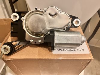 Brand new Rear Windshield Motor