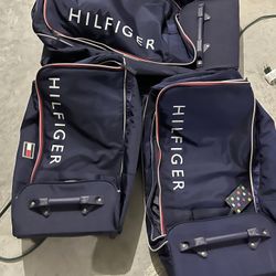 Tommy HilfigerTravel Bags Set Of 3 