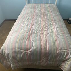 Twin Bed Mattress & Comforter 