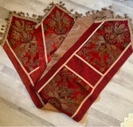 2 Elegant XL Magestic Table Runners 88”x18” Satin Lined - high quality